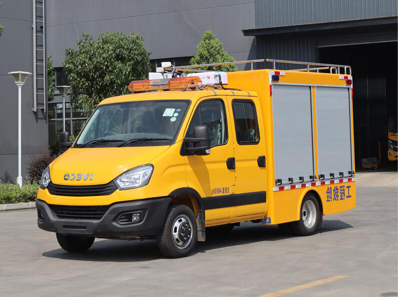 工程救險(xiǎn)車